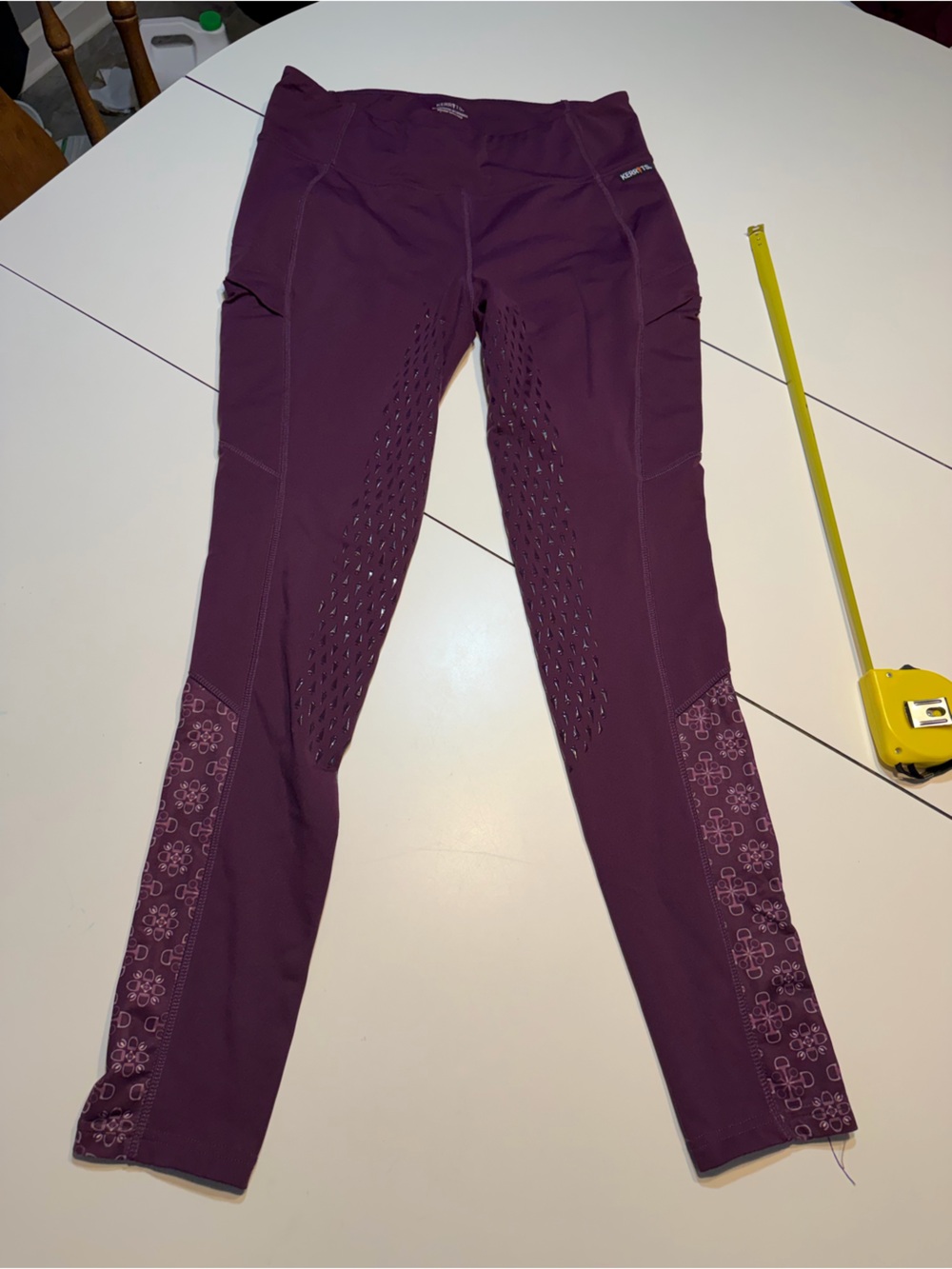 Kerrits large plum purple equestrian riding tights geometric side pattern
